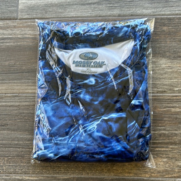 Men’s Mossy oak fishing 🎣 shirt - Picture 6 of 6